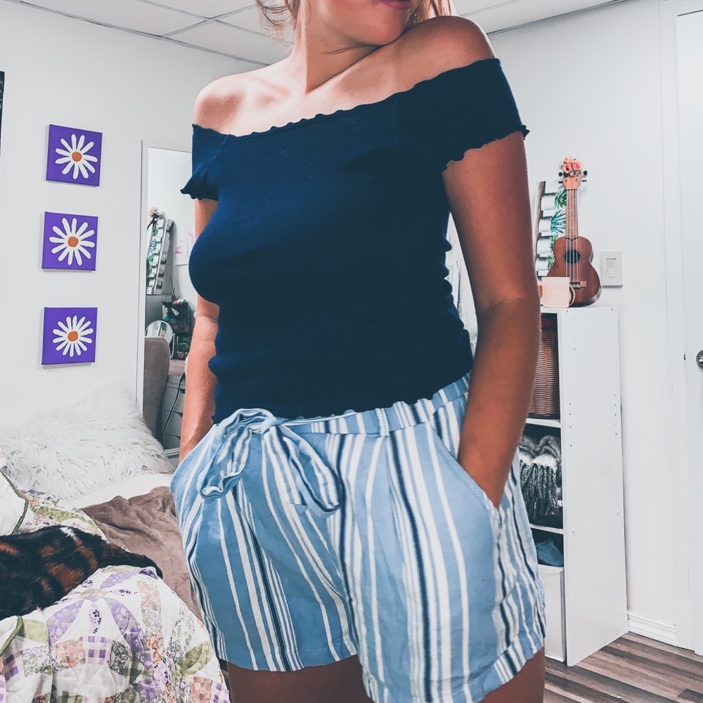 navy blue off the shoulder lettuce trim size M